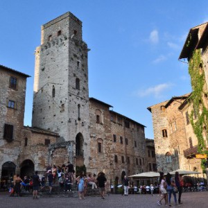 Piazza de la Cisterna en San Gimignano