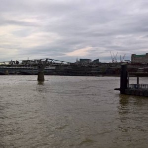 Millennium Bridge desde The Globe