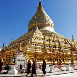 Bagan - Shwezigon Paya