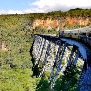 Tren a Hsipaw - viaducto Goteik