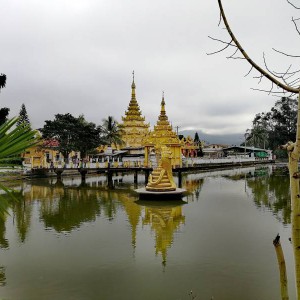 Hsipaw - Mahamyatmuni Pagoda