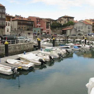 LLANES