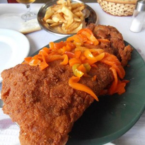 CACHOPO Y GUARNICIÓN